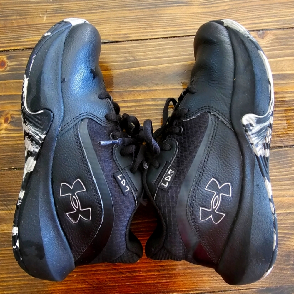 Boys Under Armour Lock Down 7 Shoes, Black, Size 2.5